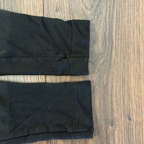 black long sleeve tee - Picture 3 of 8